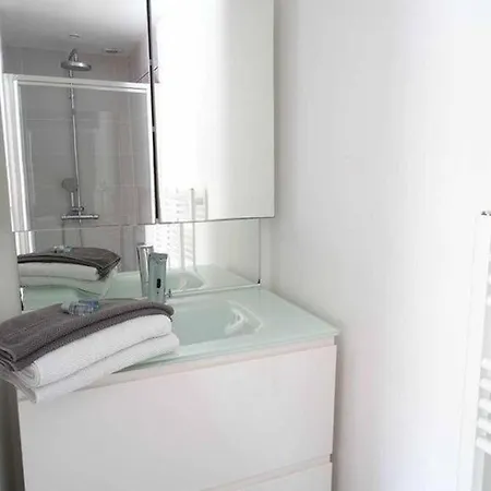 La Grande Maison Au Coeur Du Village De En Re La Flotte