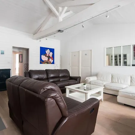 La Grande Maison Au Coeur Du Village De En Re Дом отдыха Ла-Флот